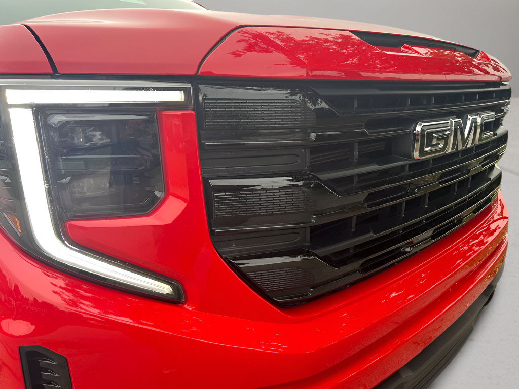 Used 2024 GMC Sierra 1500 Elevation AWD/4WD image 9