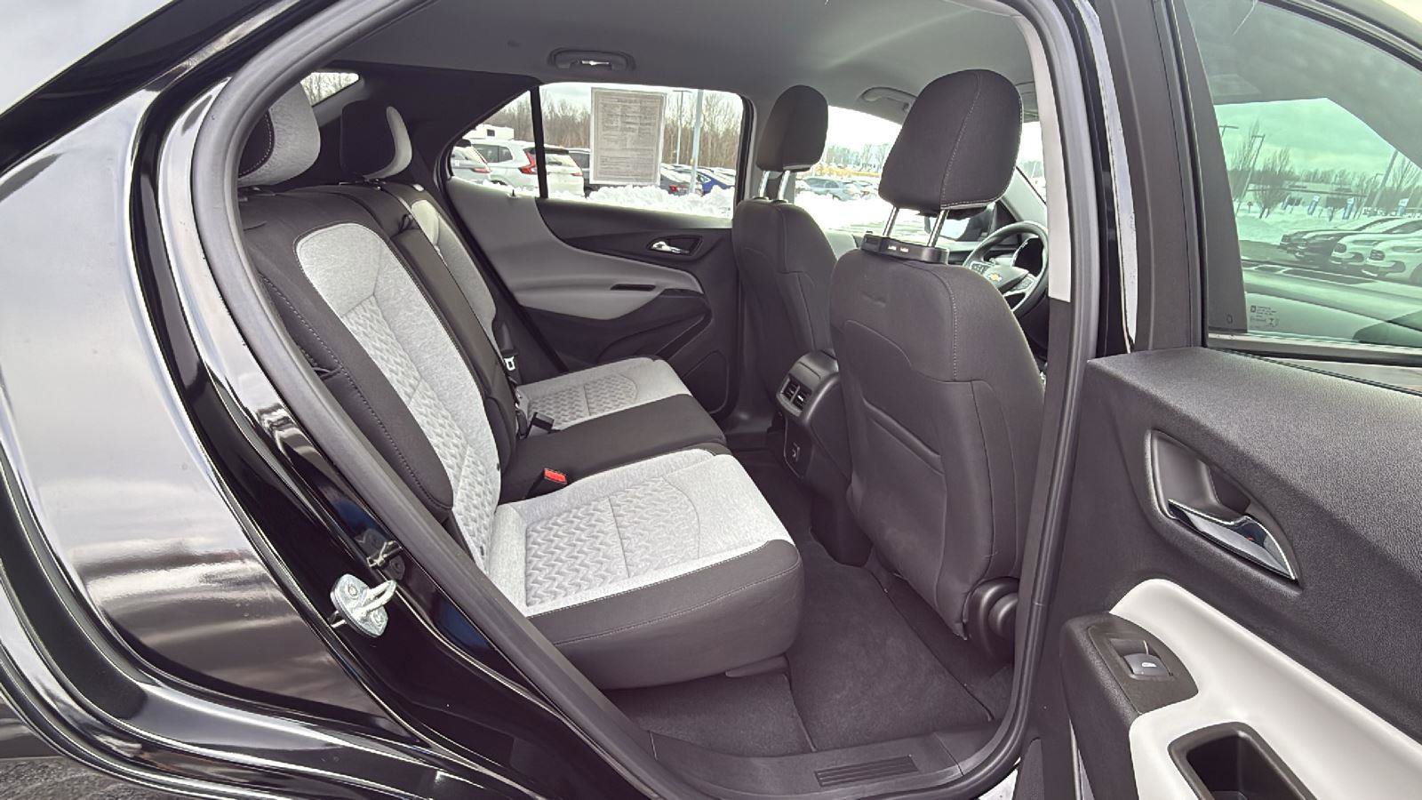 Used 2023 Chevrolet Equinox LS w/ LS Convenience Package image 19