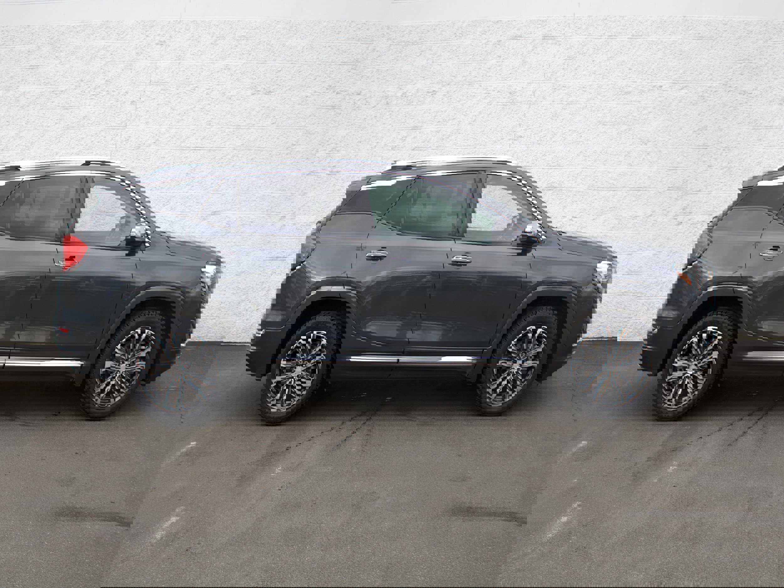 Used 2018 GMC Terrain Denali w/ Advanced Safety Package image 5