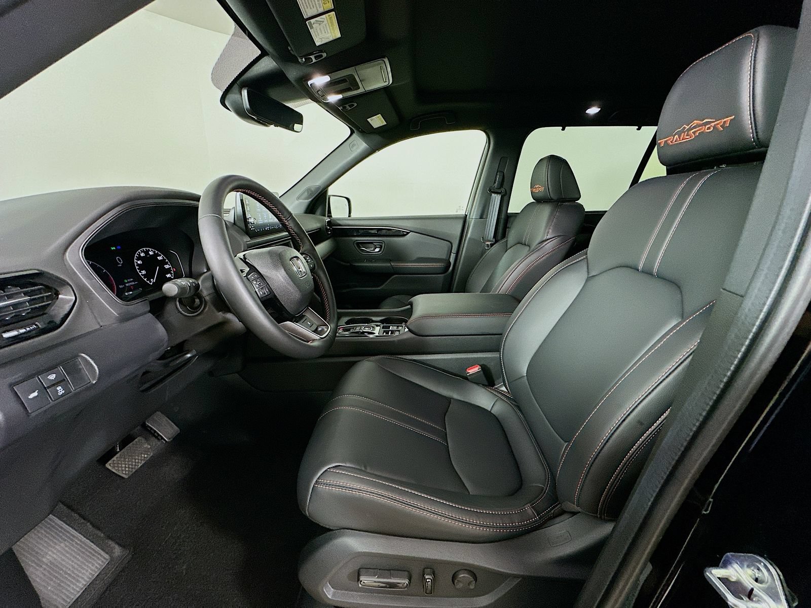 Used 2024 Honda Pilot TrailSport image 32