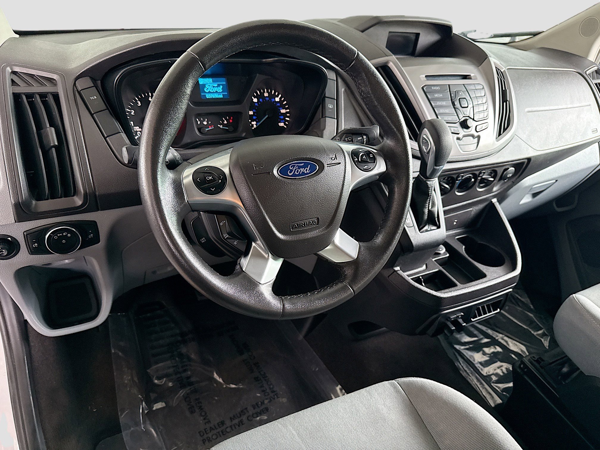 Used 2015 Ford Transit 150 XLT image 17