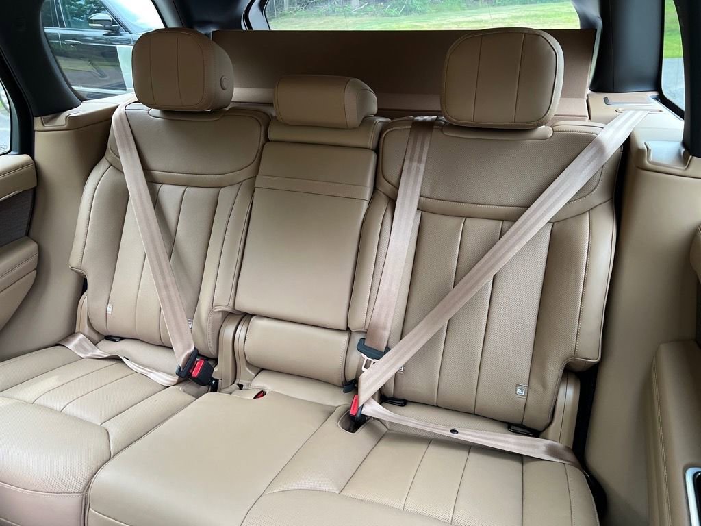 New 2025 Land Rover Range Rover SE image 21