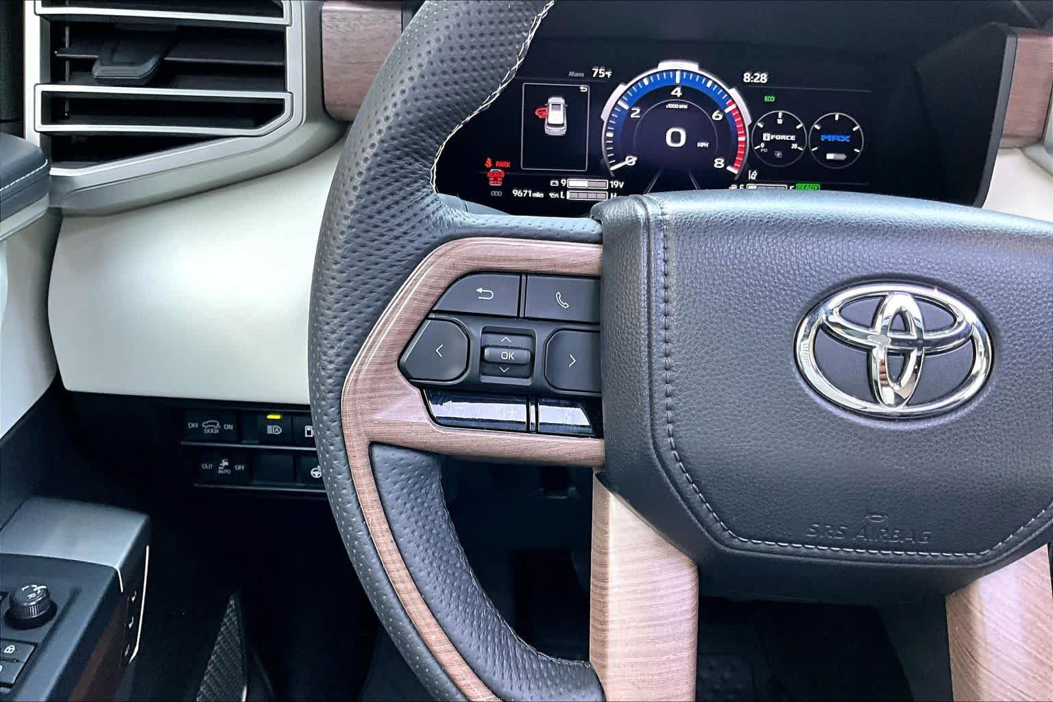 Certified 2025 Toyota Sequoia Capstone AWD/4WD image 24