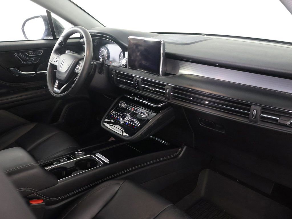 Used 2022 Lincoln Corsair AWD w/ Equipment Group 101A image 28