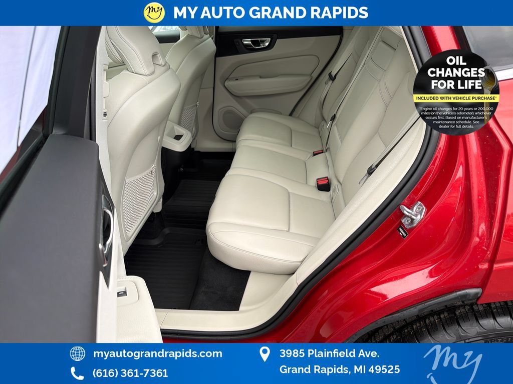 Used 2019 Volvo XC60 T6 Momentum w/ Protection Package Premier AWD/4WD image 26