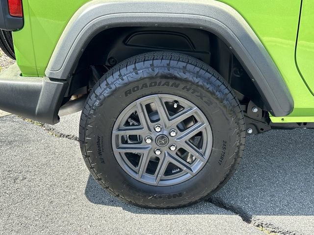 Used 2025 Jeep Wrangler Sport image 16