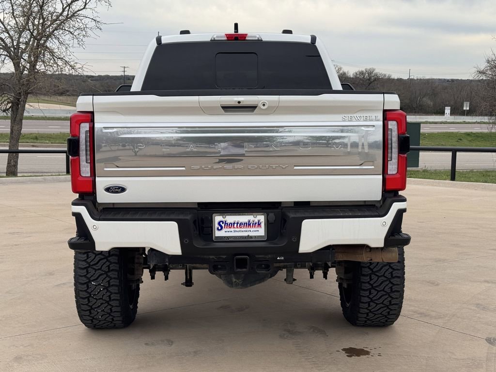Used 2024 Ford F250 Platinum image 5