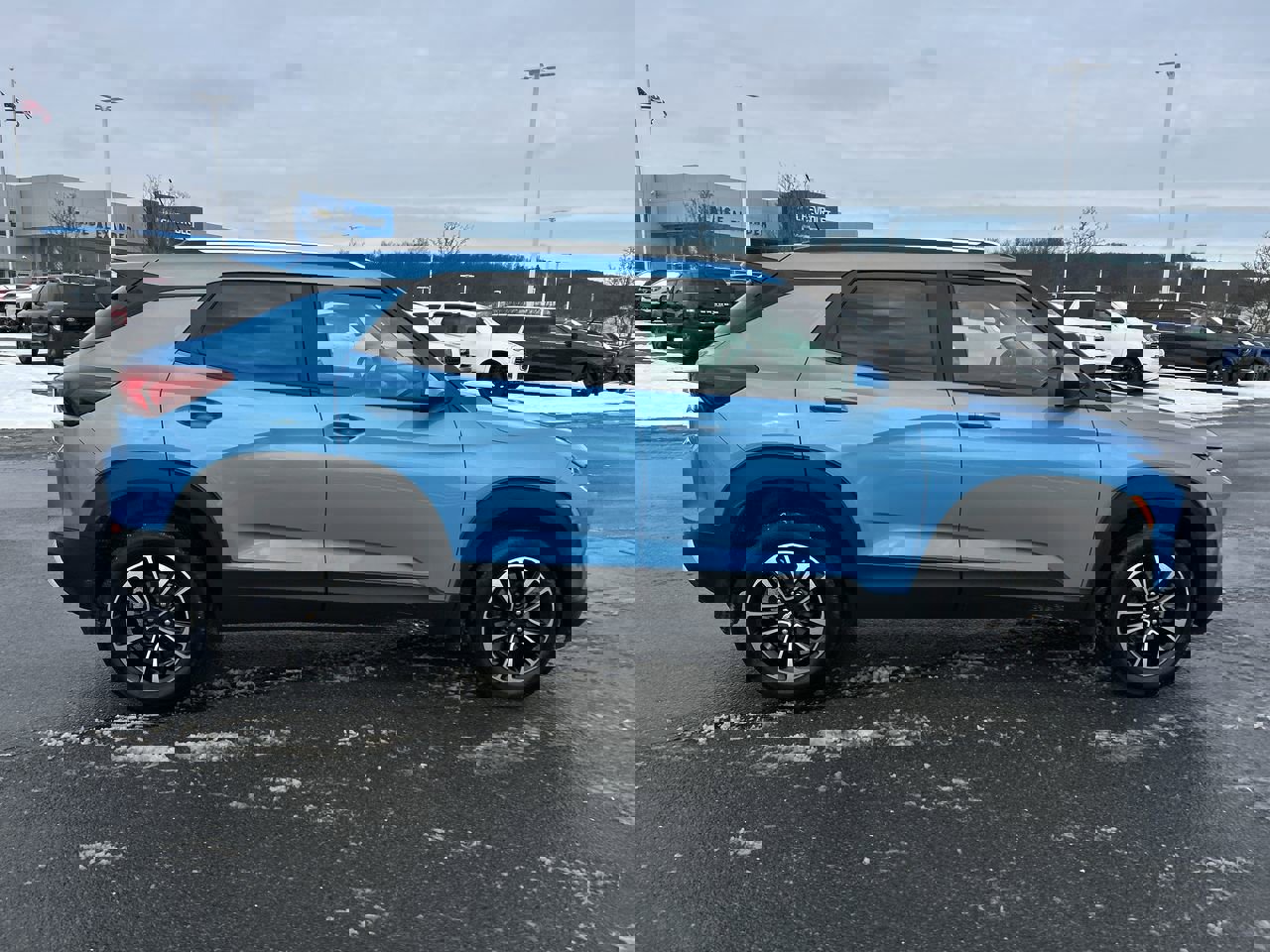 Used 2025 Chevrolet TrailBlazer LT w/ Convenience Package image 8