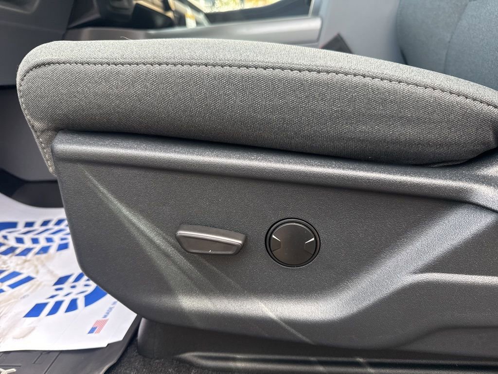 New 2026 Ford F250 XLT w/ XLT Premium Package image 16