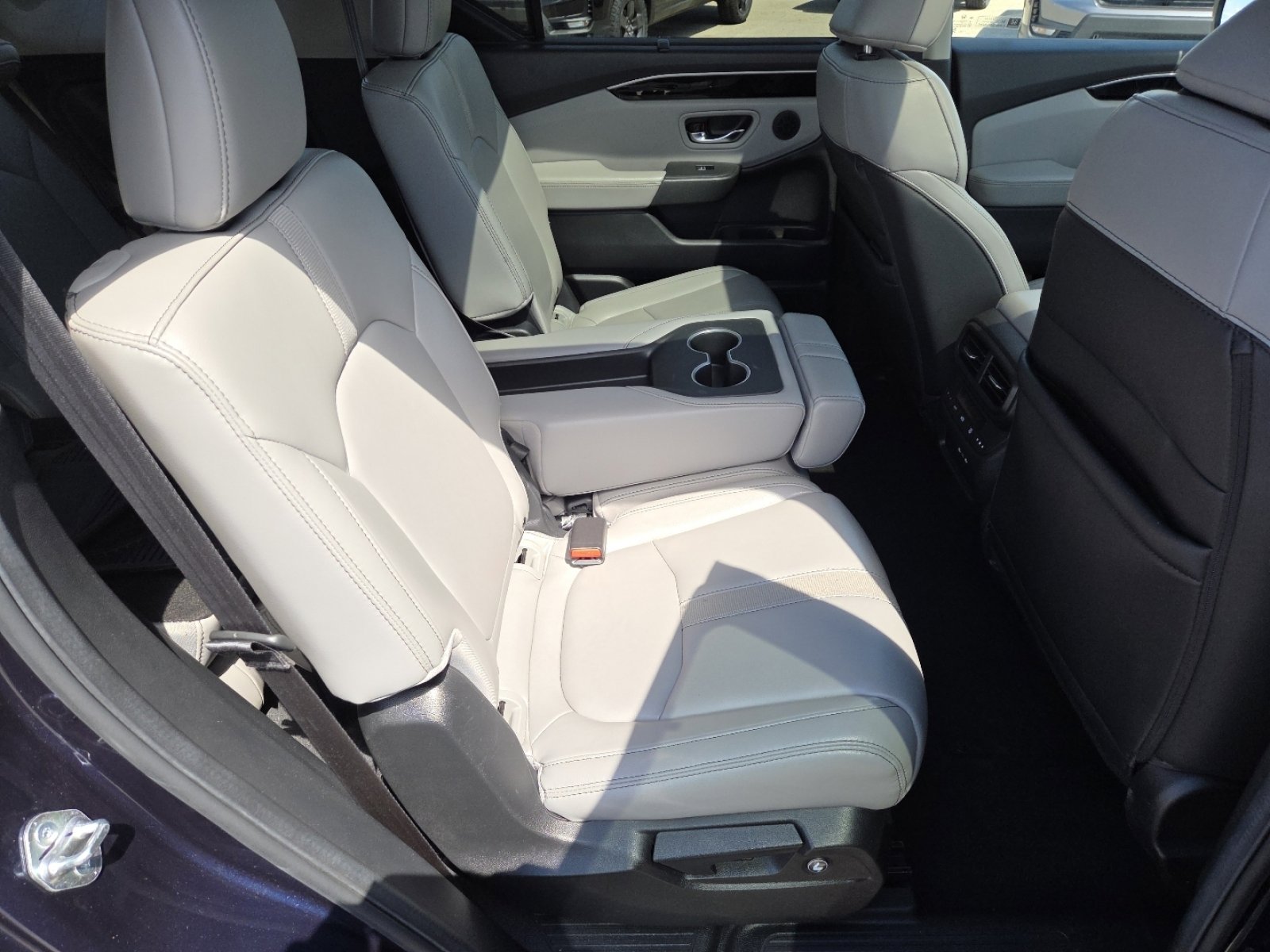 Used 2025 Honda Pilot Touring image 25