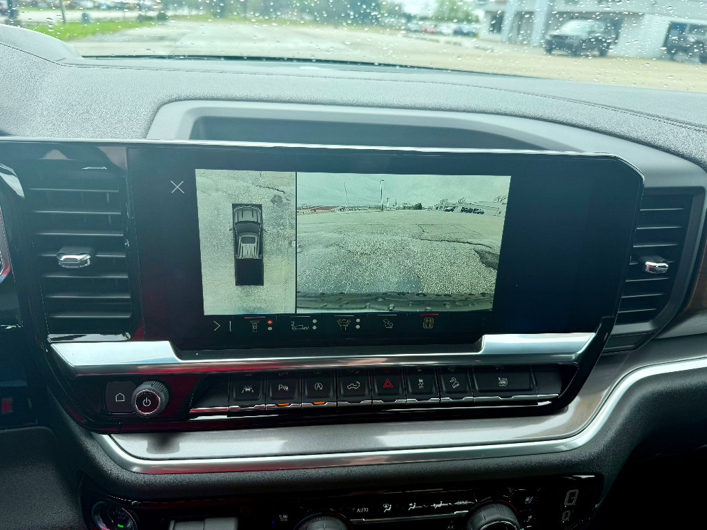 Used 2024 Chevrolet Silverado 1500 High Country w/ Technology Package image 19