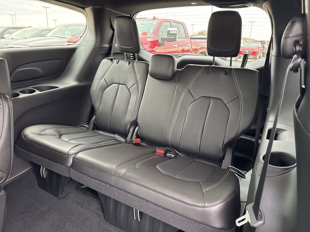 New 2026 Chrysler Pacifica Select image 24