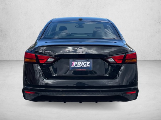 Used 2025 Nissan Altima 2.5 SV FWD image 7