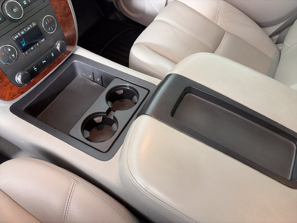 Used 2013 Chevrolet Avalanche LT w/ Texas Edition RWD image 22