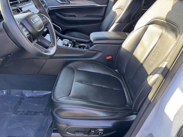 Used 2022 Jeep Grand Cherokee Limited 4xe image 16