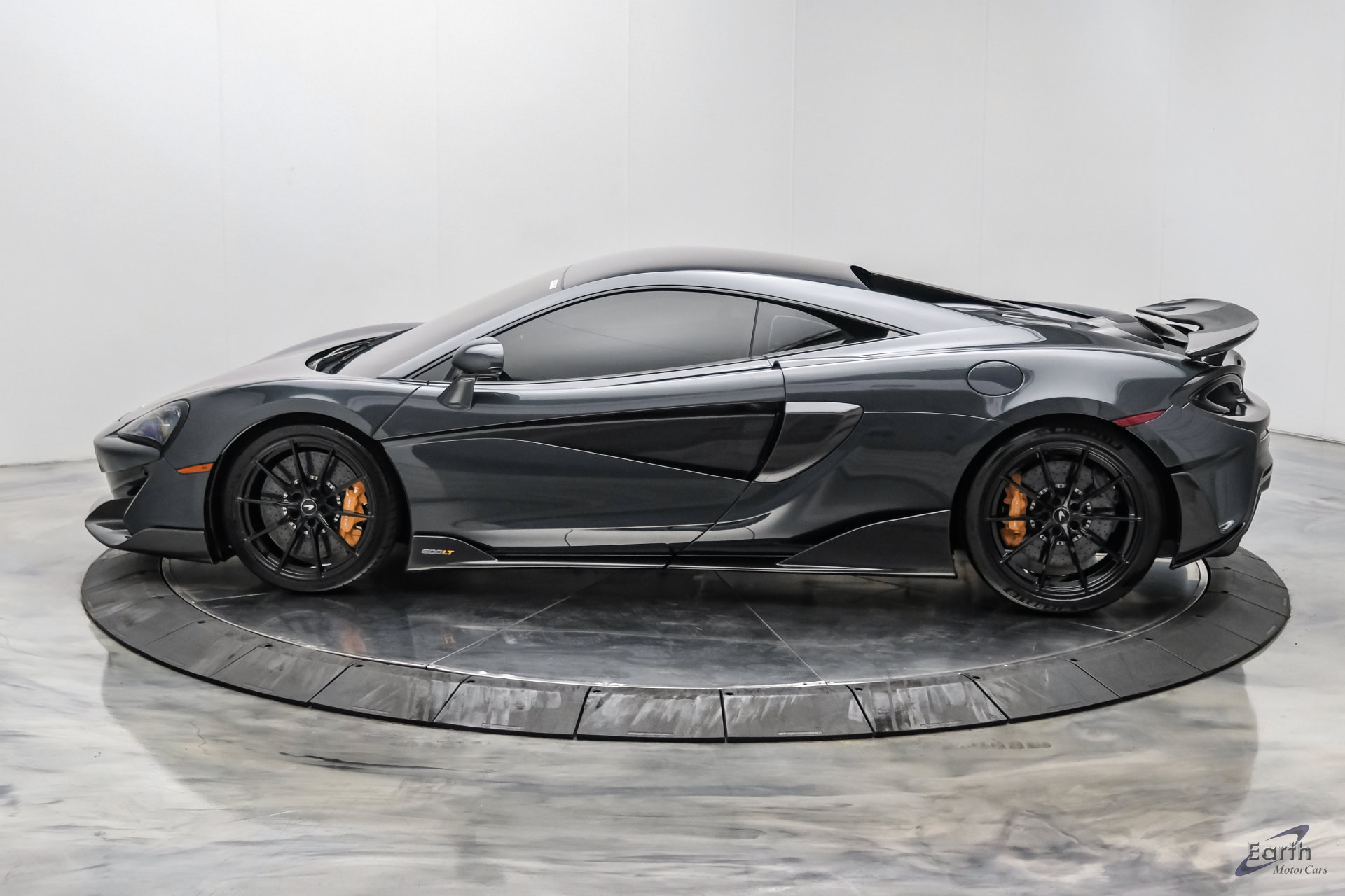 Used 2019 McLaren 600LT RWD image 9