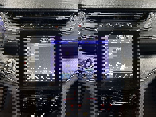 Used 2023 Jeep Grand Cherokee Laredo image 47