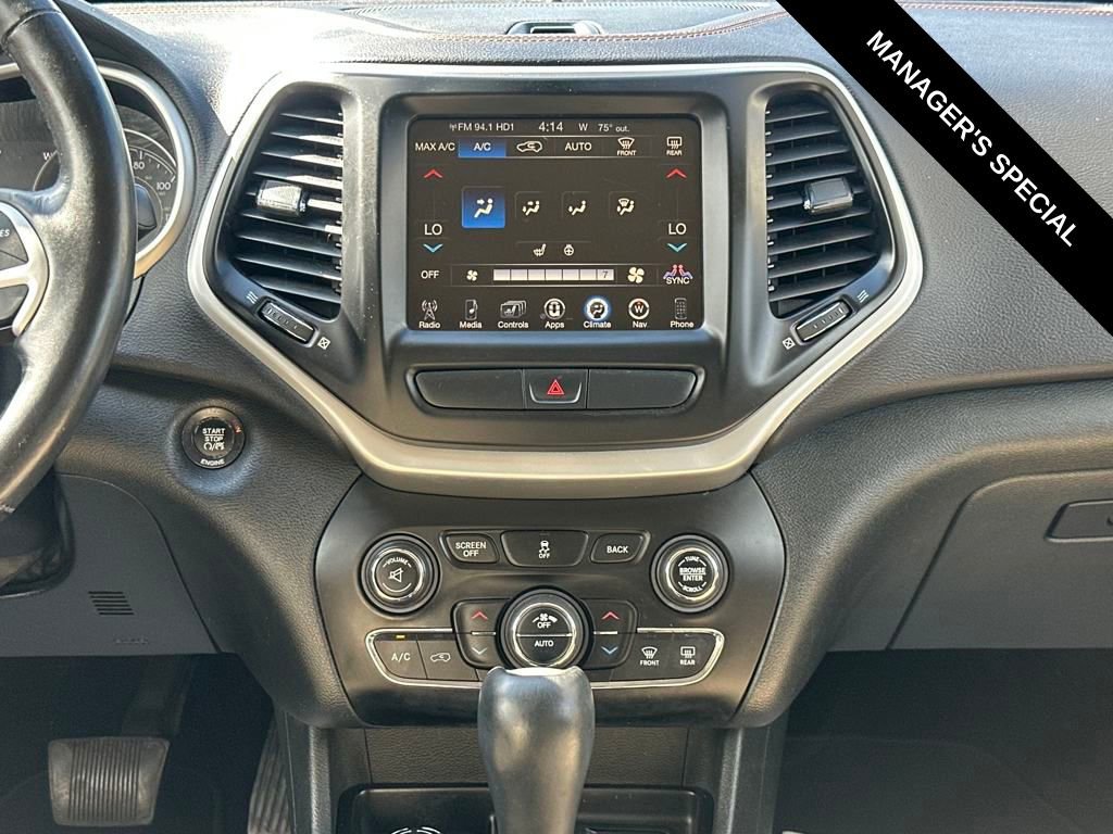 Used 2015 Jeep Cherokee Limited image 22