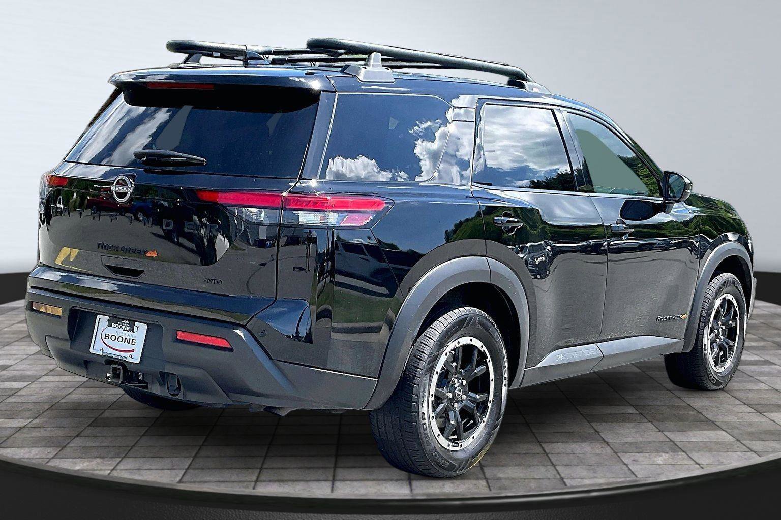 Used 2023 Nissan Pathfinder Rock Creek AWD/4WD image 13
