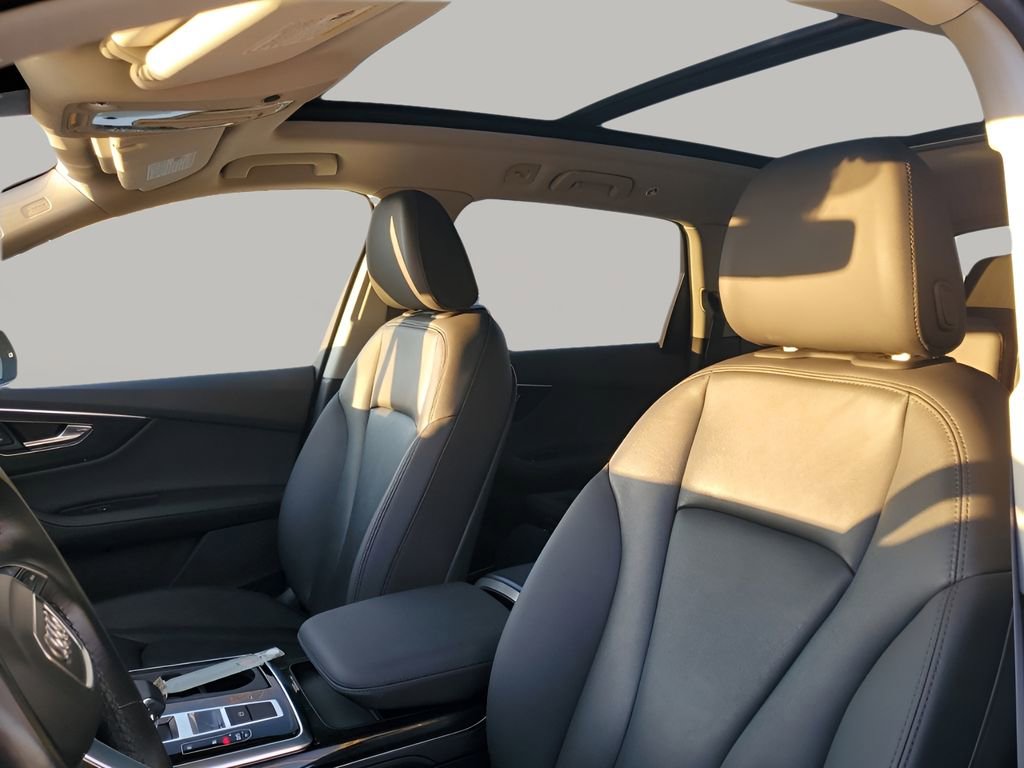 Used 2024 Audi Q7 3.0T Premium Plus image 30