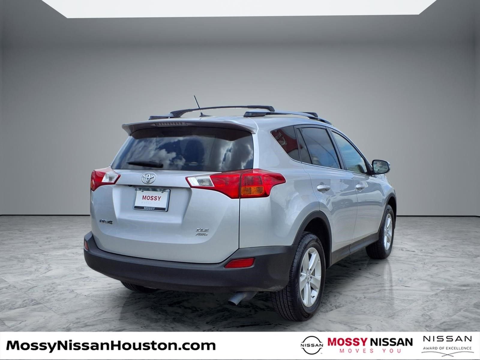 Used 2013 Toyota RAV4 XLE image 7