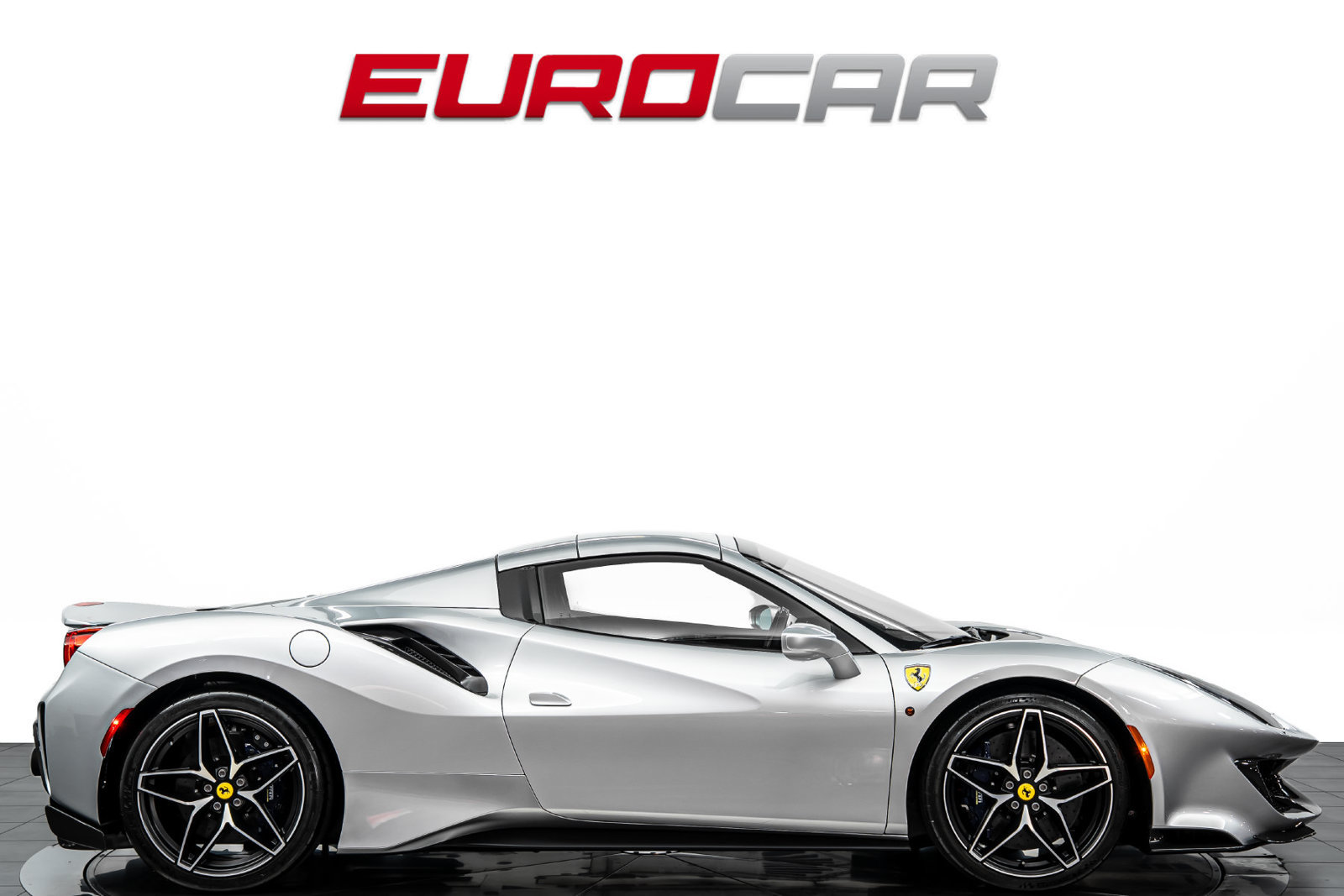 Used 2020 Ferrari 488 Pista Spider RWD image 7
