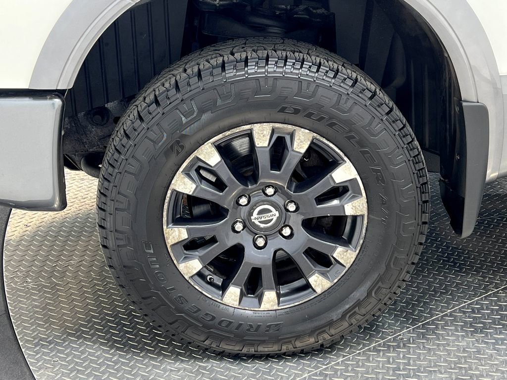 Used 2017 Nissan Titan PRO-4X image 36