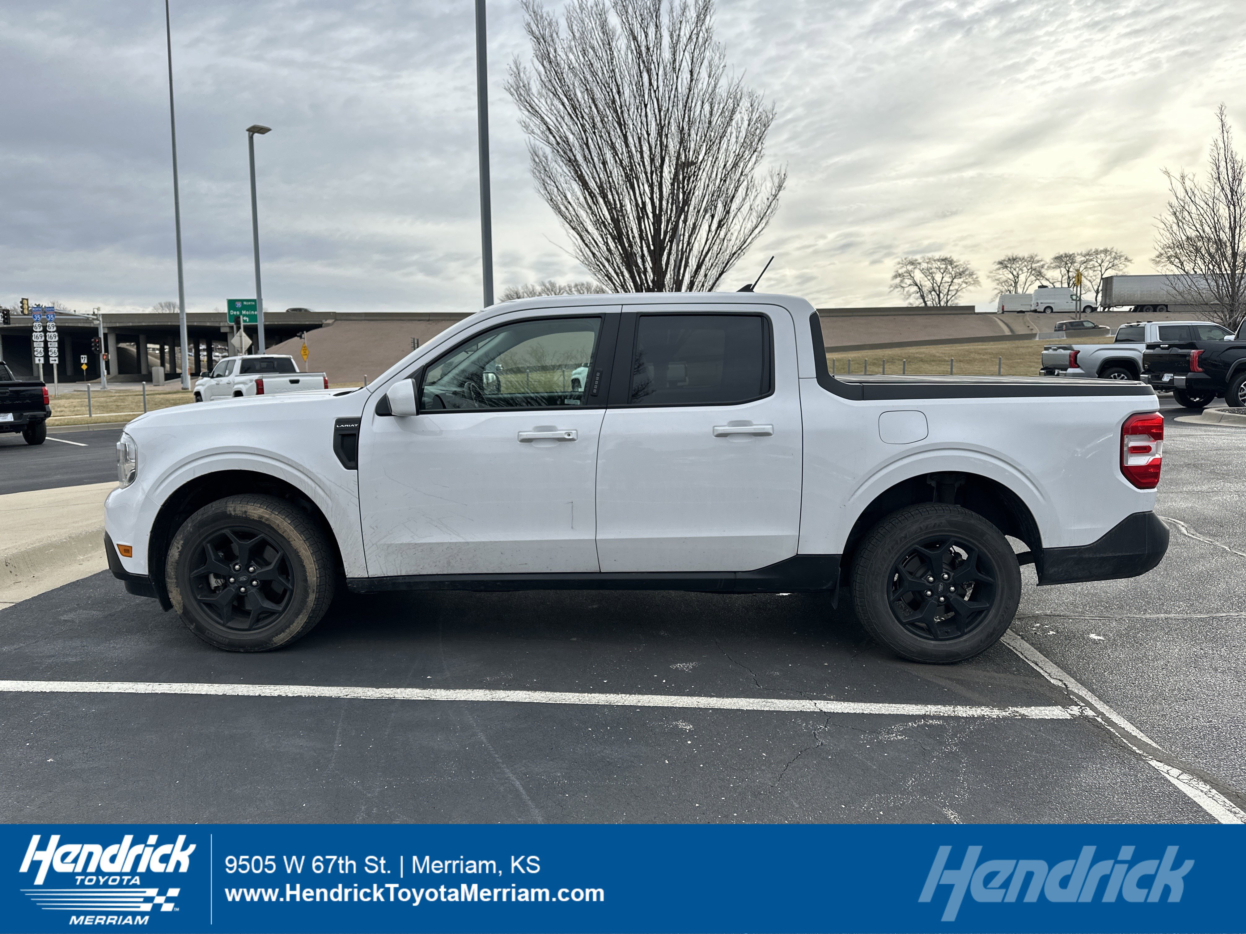 Used 2023 Ford Maverick Lariat w/ Lariat Luxury Package image 1