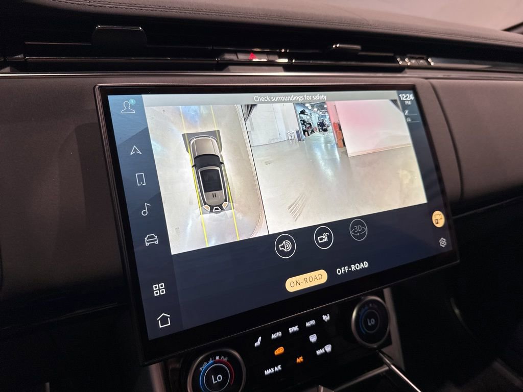 Used 2023 Land Rover Range Rover SE image 20