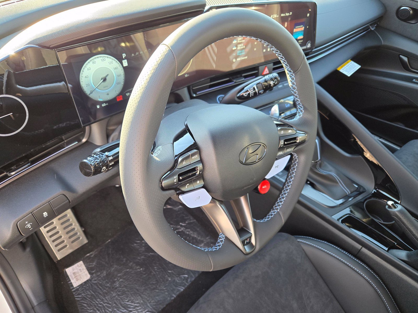 New 2026 Hyundai Elantra N FWD image 9