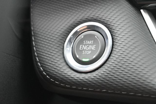 New 2027 Chevrolet Equinox LT w/ Convenience Package II FWD image 21