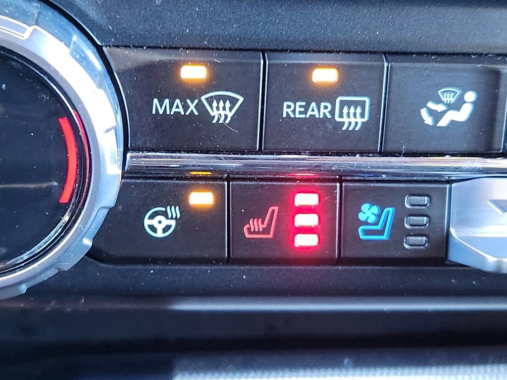 Used 2025 Ford F150 Lariat w/ Equipment Group 501A Mid image 24