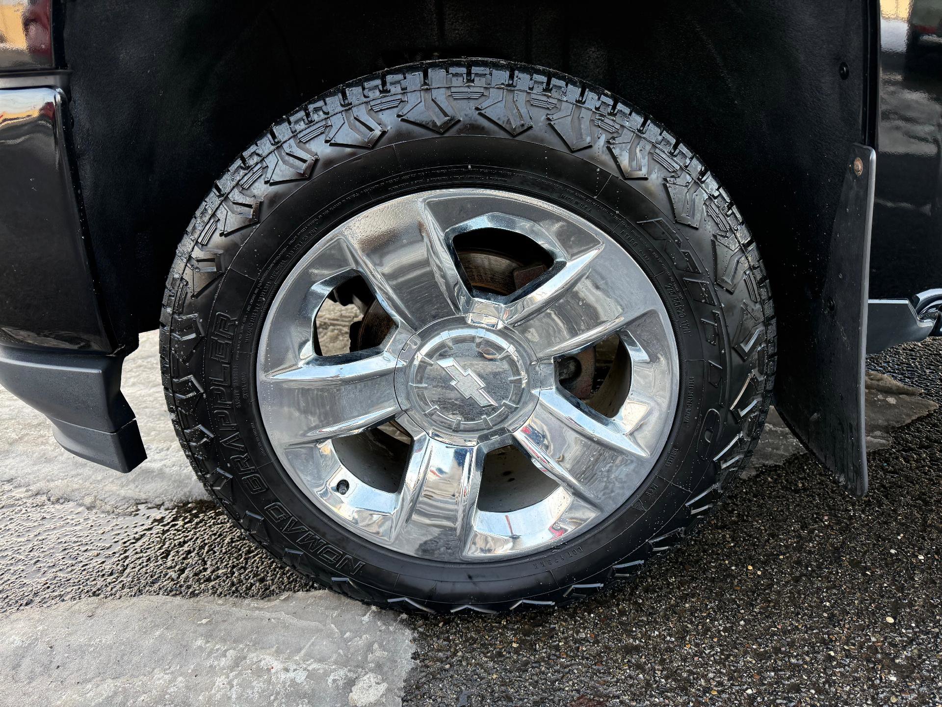 Used 2018 Chevrolet Silverado 1500 LTZ image 9