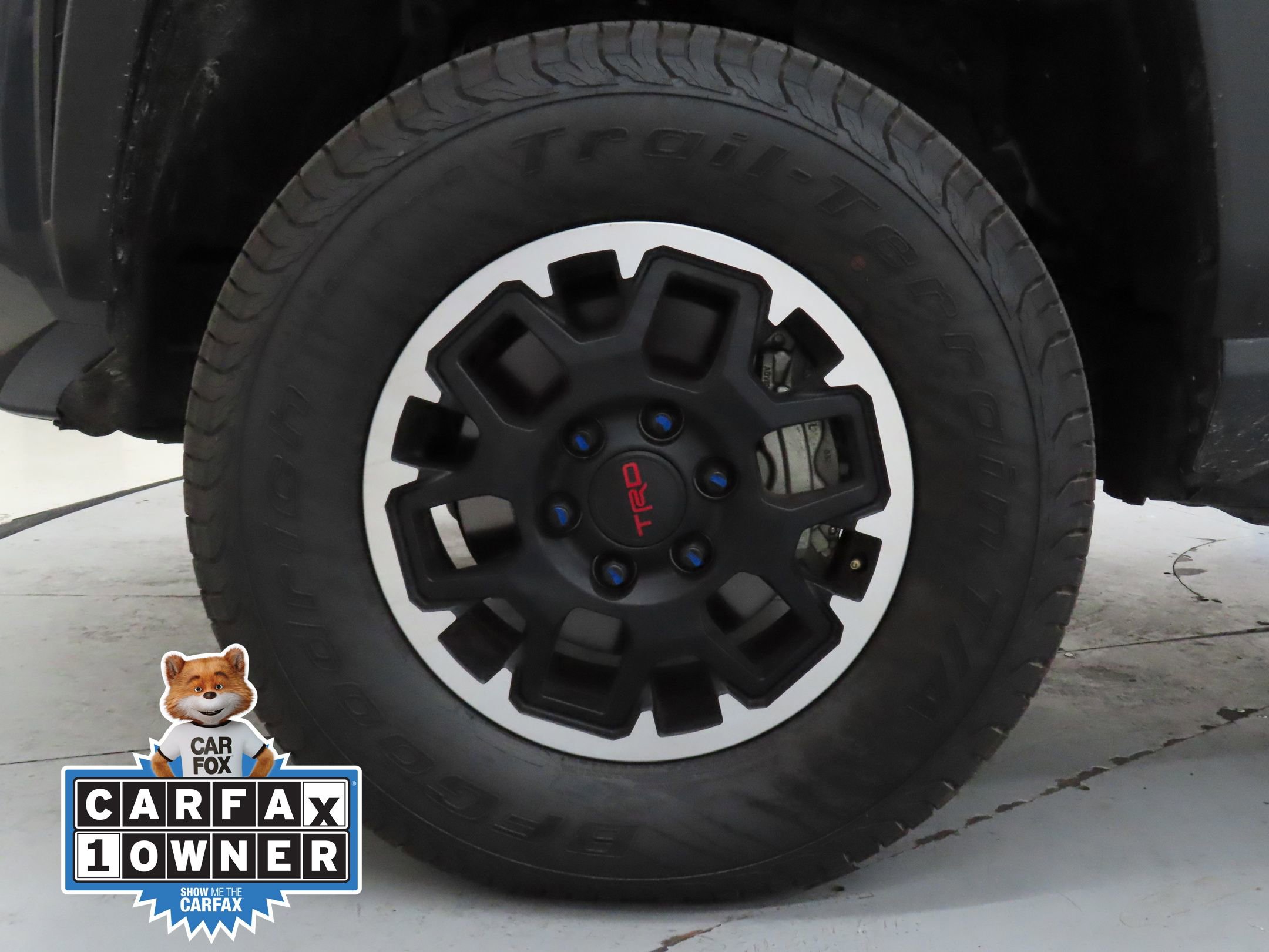 Used 2024 Toyota Tacoma TRD Off-Road image 24