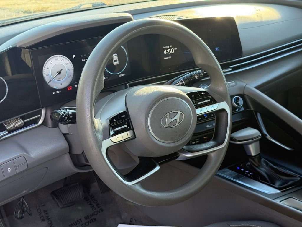 Used 2024 Hyundai Elantra SEL image 26