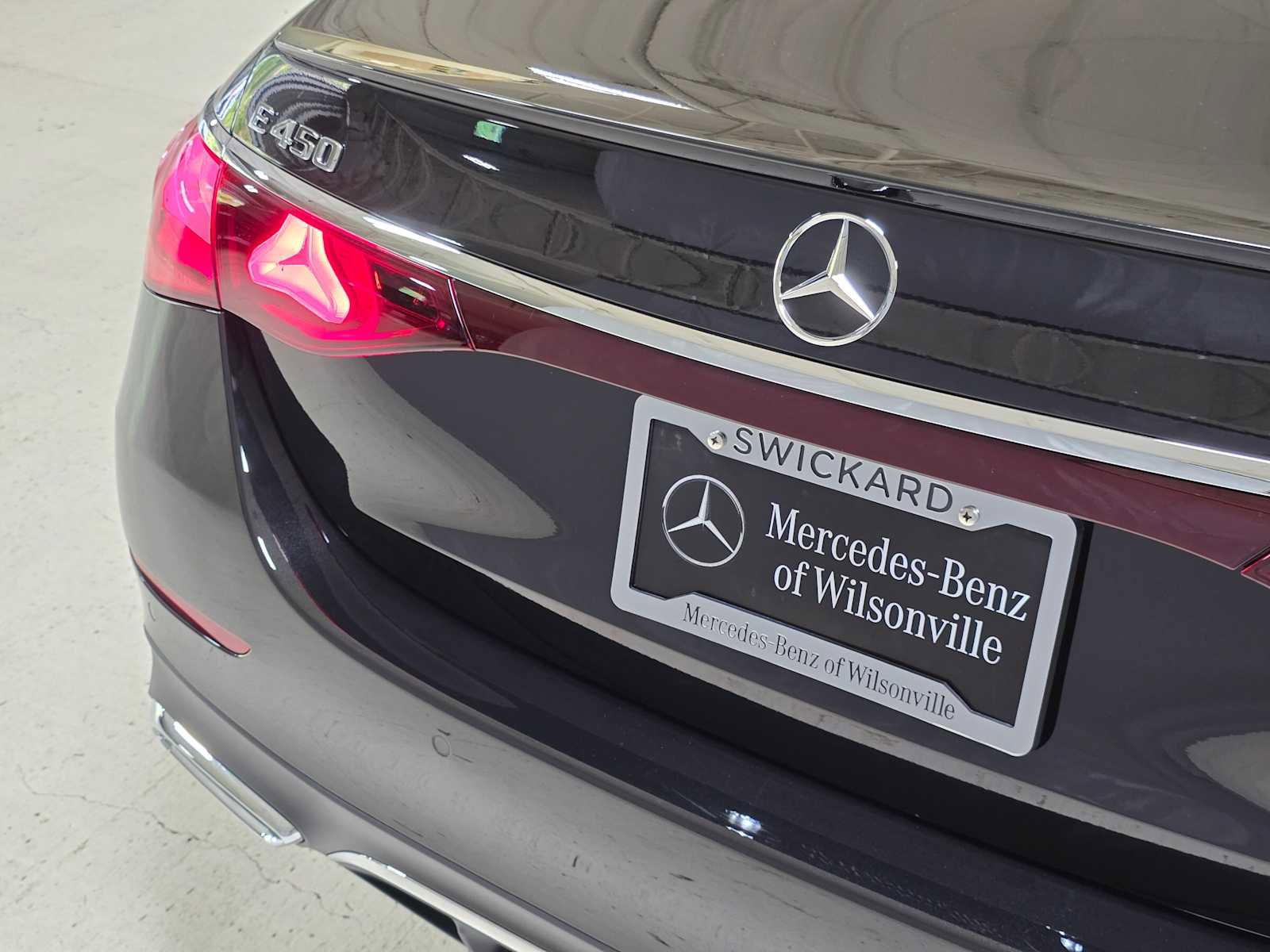 New 2026 Mercedes-Benz E 450 4MATIC Sedan image 16