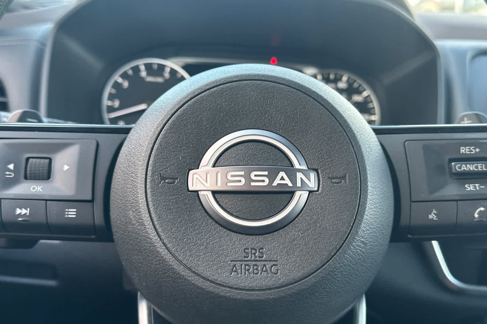 Used 2023 Nissan Rogue SV AWD/4WD image 25