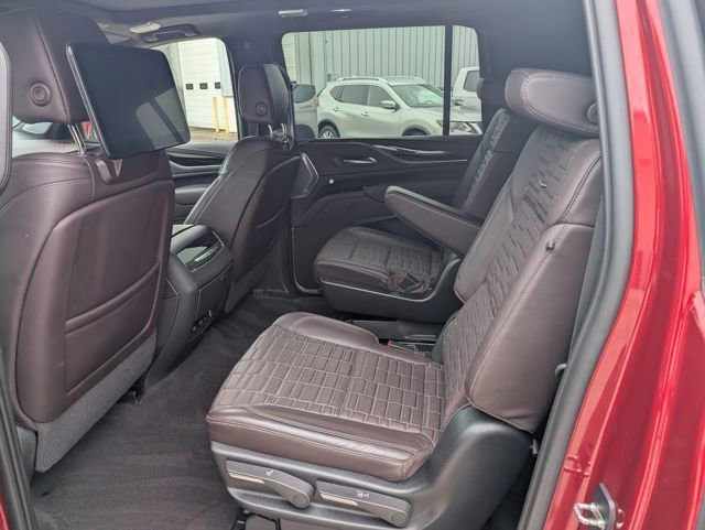 Certified 2023 Cadillac Escalade ESV Premium Luxury Platinum w/ LPO, Radiant Package image 11