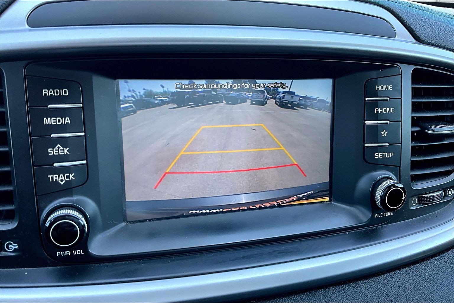 Used 2019 Kia Sorento FWD image 21