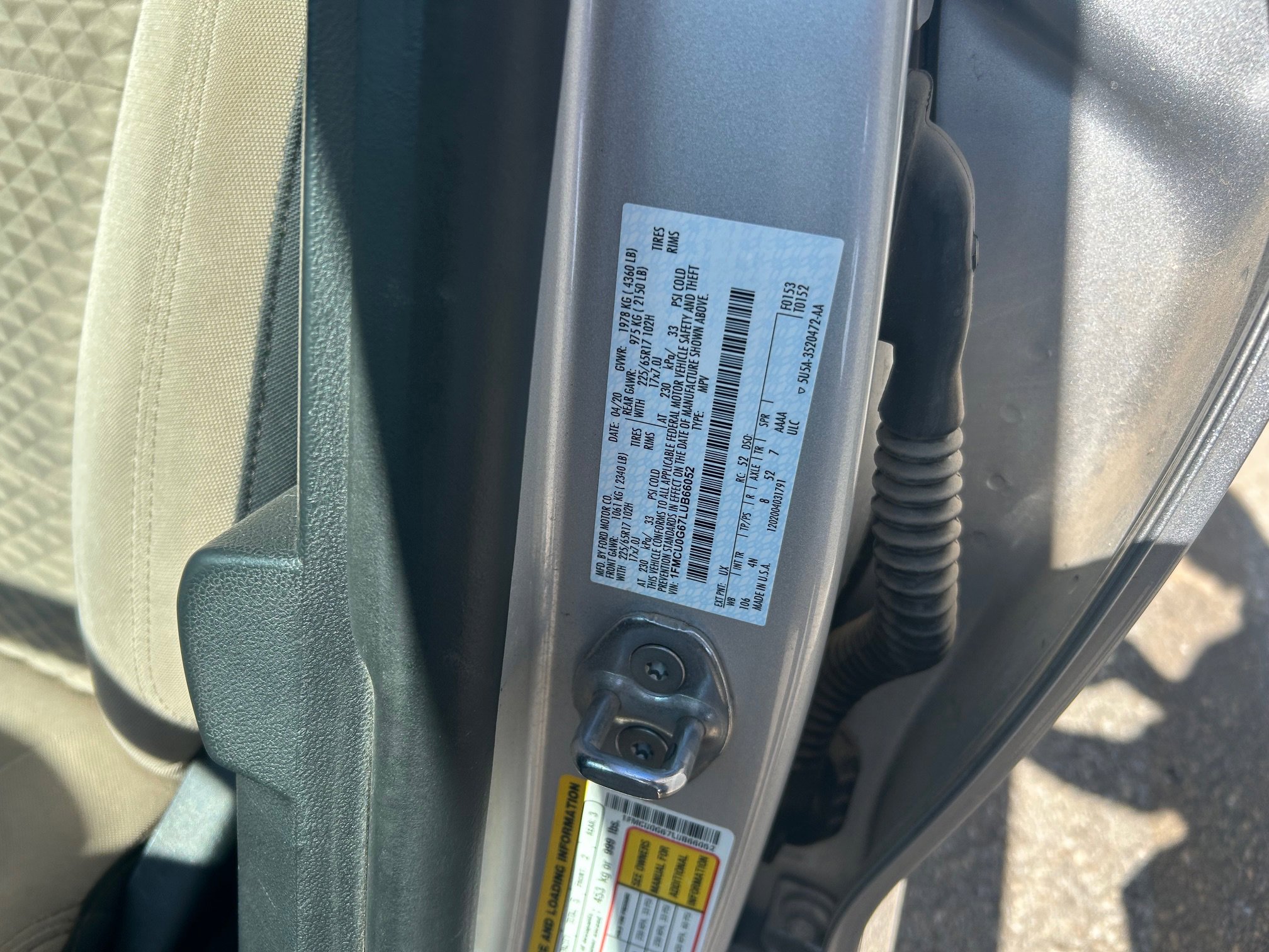 Used 2020 Ford Escape SE FWD image 22