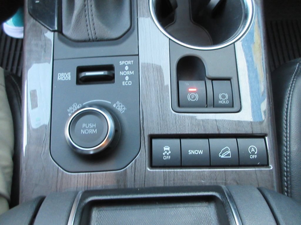 Used 2022 Toyota Highlander Platinum AWD/4WD image 31