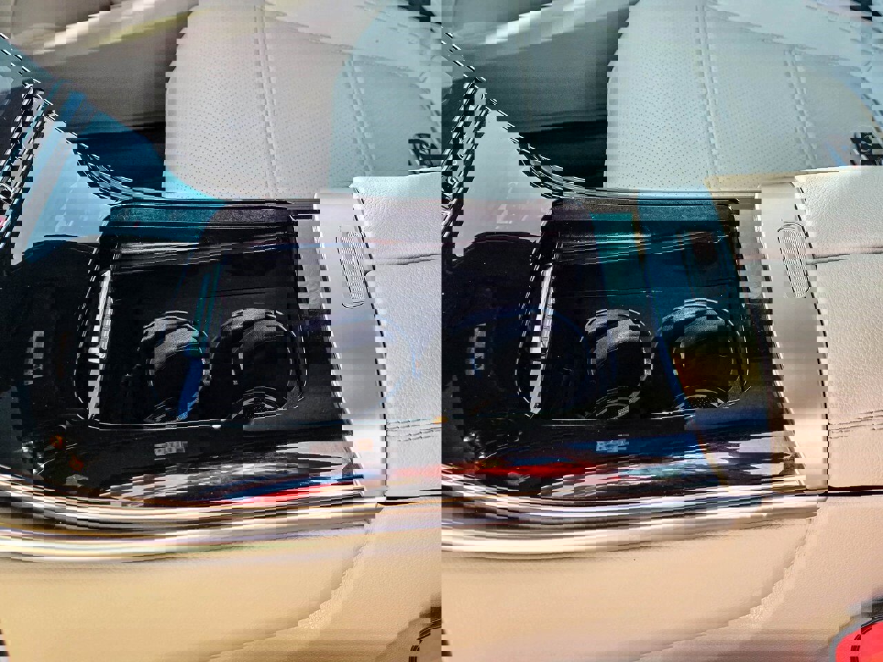 Used 2024 Mercedes-Benz GLC 300 GLC 300 image 16