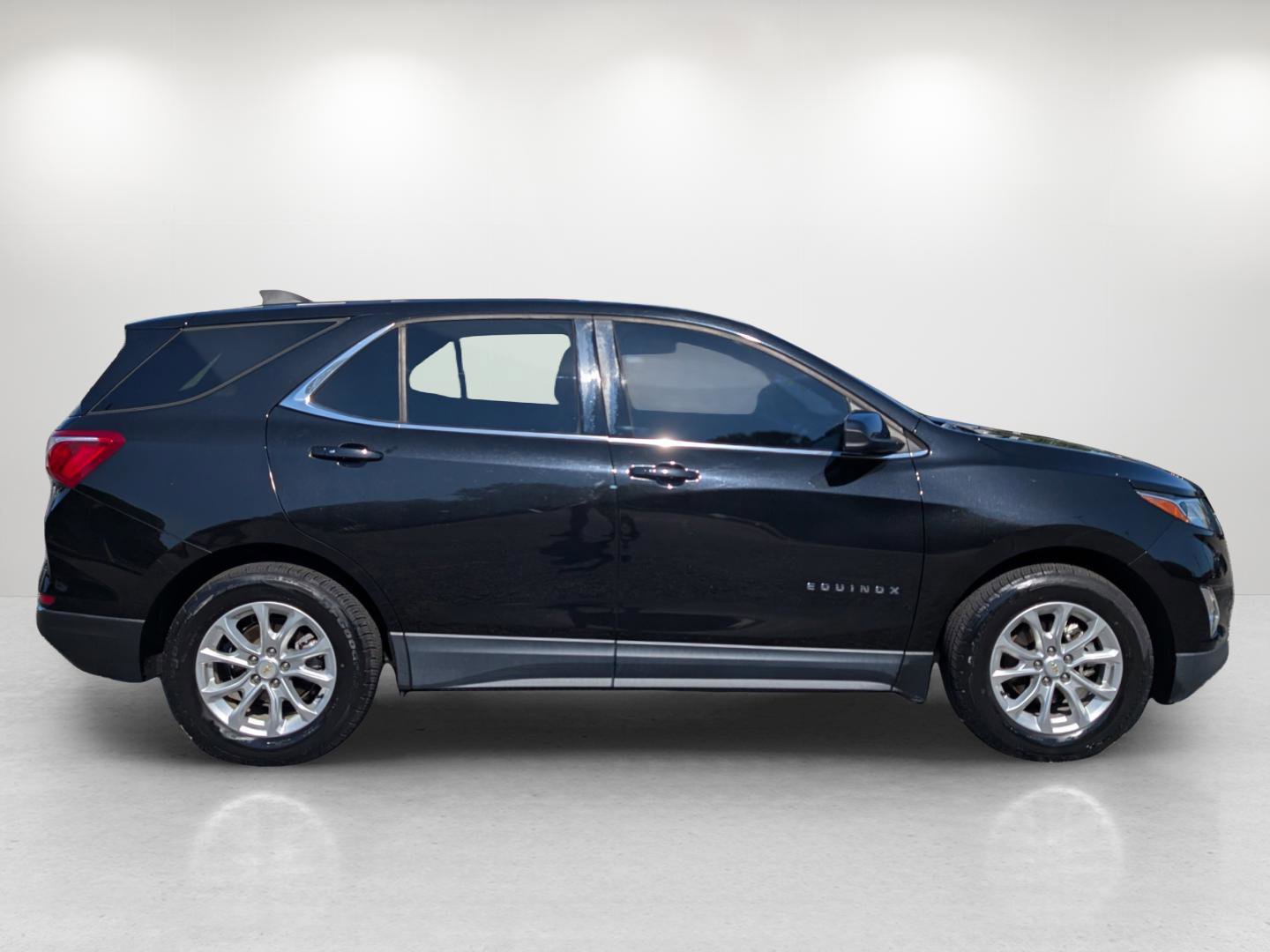 Used 2018 Chevrolet Equinox LT image 4