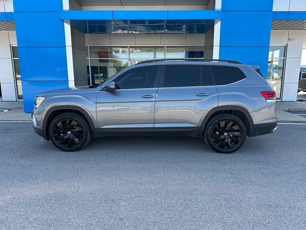 Used 2024 Volkswagen Atlas SE FWD image 3