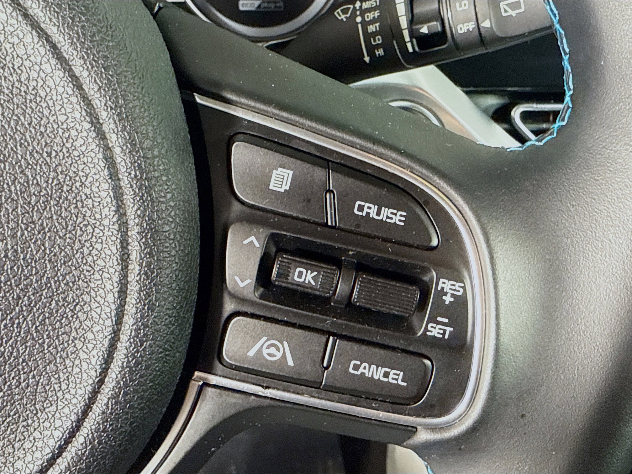 Used 2022 Kia Niro LXS image 15