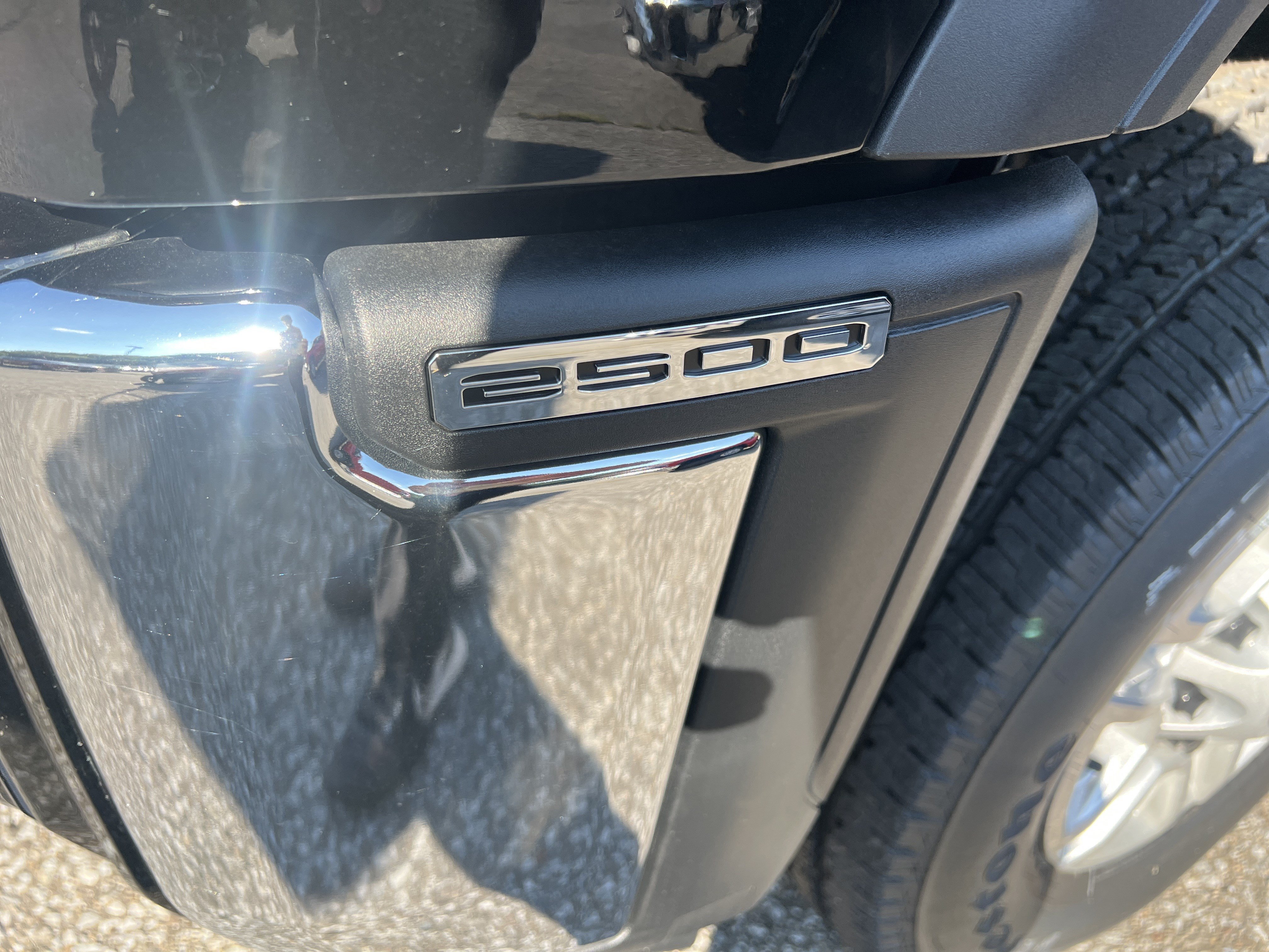 New 2026 GMC Sierra 2500 SLE w/ Remote Start Package AWD/4WD image 16