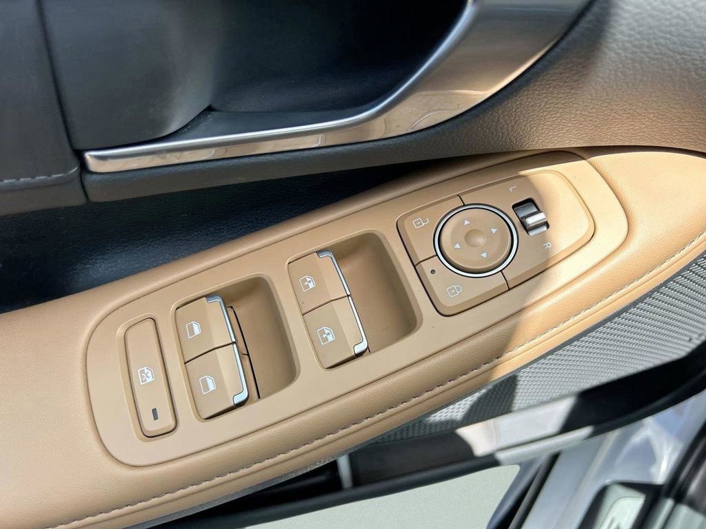 Used 2021 Hyundai Sonata Limited FWD image 20