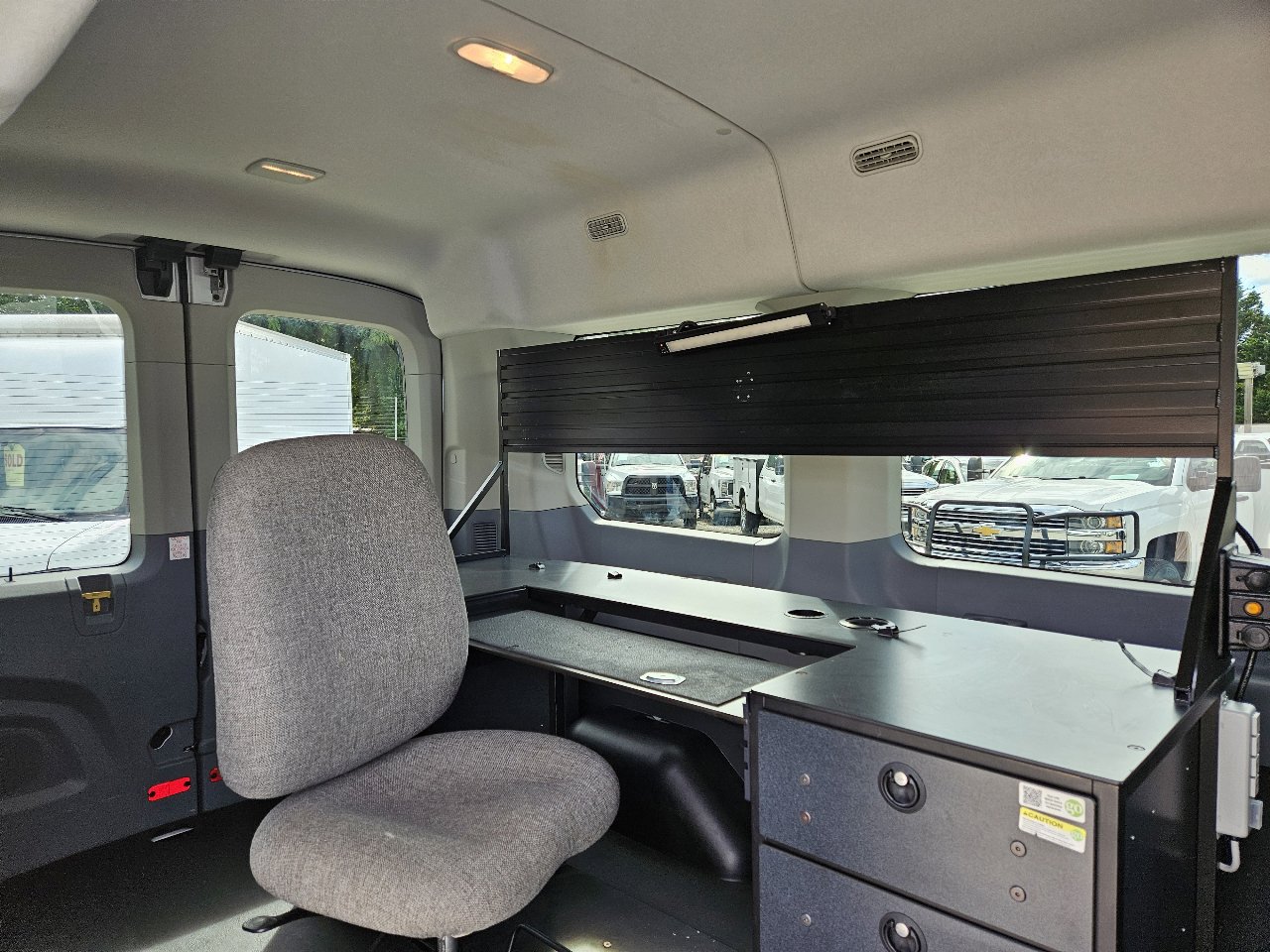 Used 2019 Ford Transit 150 XLT image 23