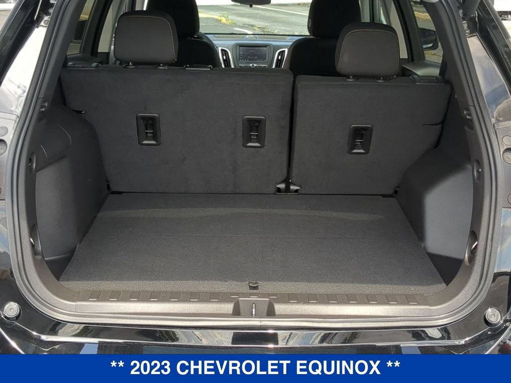 Used 2023 Chevrolet Equinox LT AWD/4WD image 5