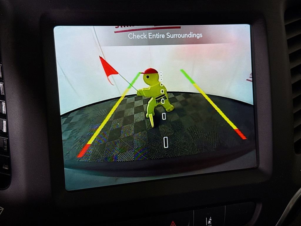 Used 2023 Jeep Cherokee Altitude Lux w/ Lux Elite Package AWD/4WD image 7